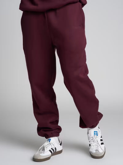 Signature Fit Bundle — Hoodie + Sweatpants